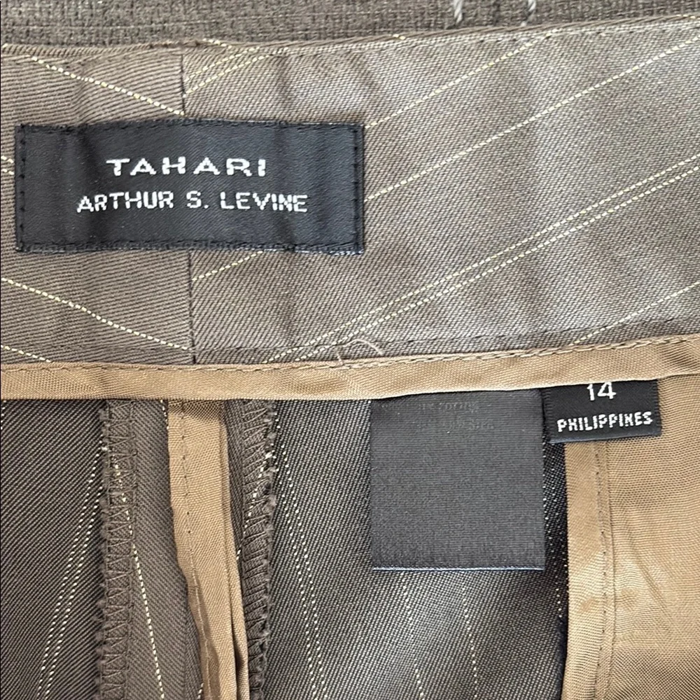 TAHARI women’s Brown Pinstripe Dress Pants. 14